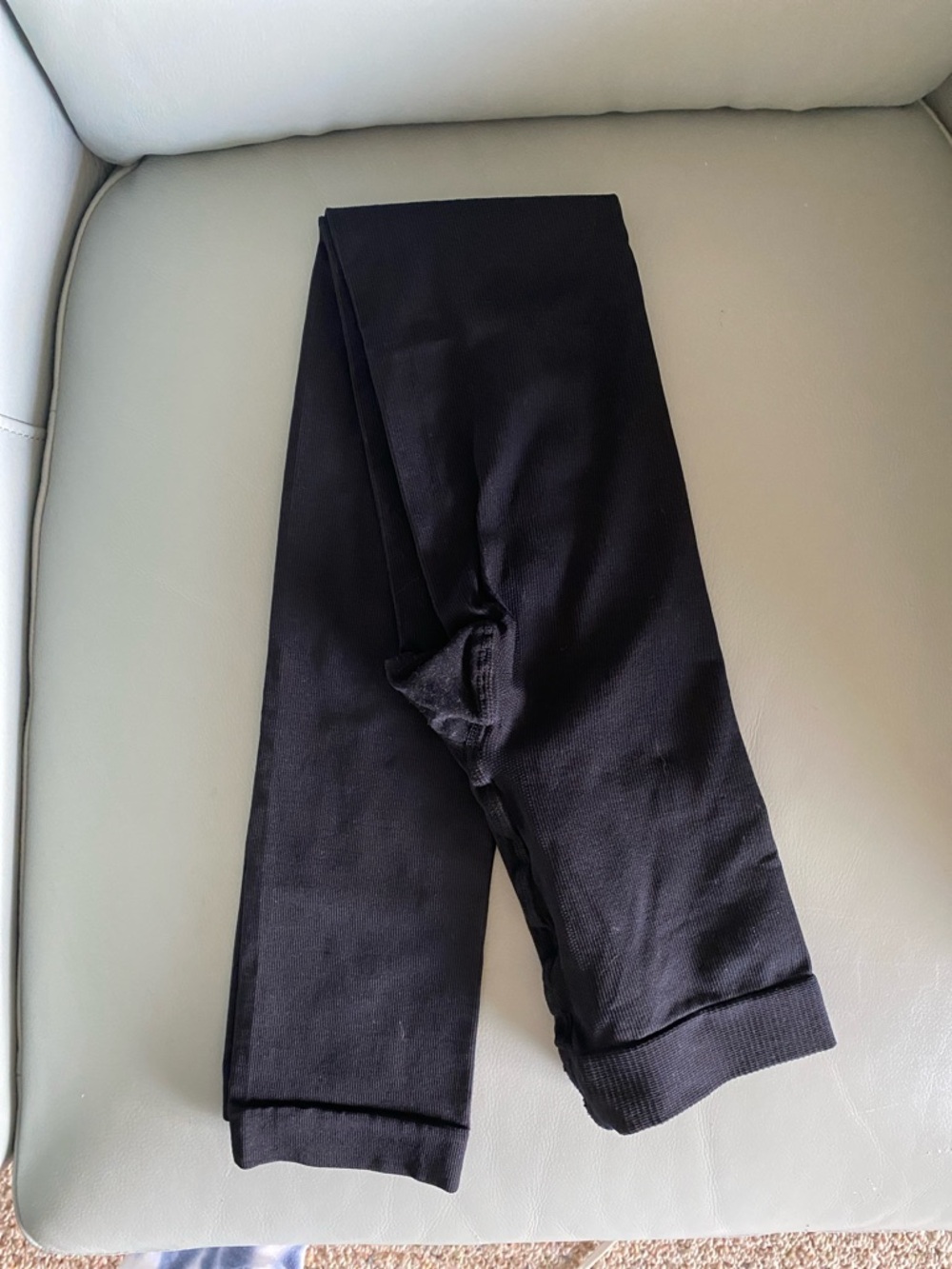 Ellen Tracy Black leggings
